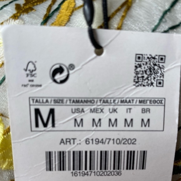 NWT. Zara Cream Tulle Floral Embroidery Bag/Tote. - Picture 7 of 7